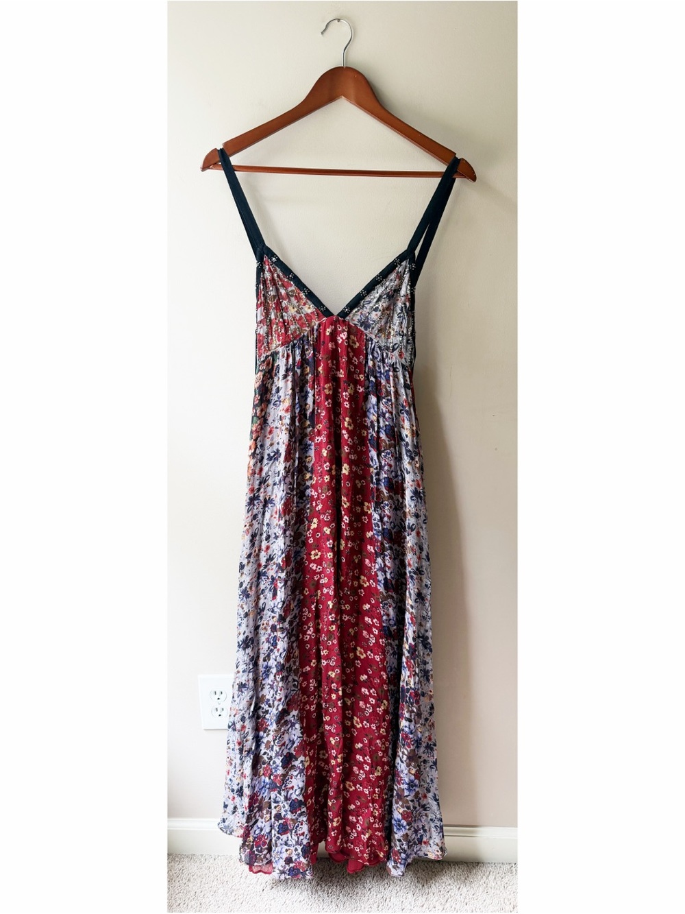 Zara ZW Collection Print Dress Bead Embellishments V Neck Flowy Patchwork XS - Picture 4 of 6